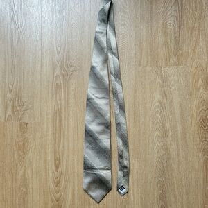 VITALIANO PANCALDI Pleated Colorful Vibrant Italian Silk Tie ITALY 57.5”